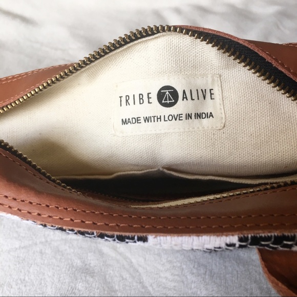 Genuine Leather Tribe Alive Bag - Picture 5 of 7